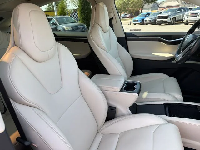 Used 2018  Tesla P100D image 25