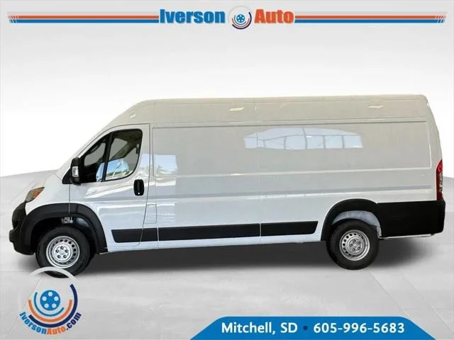 New 2026 Bright White Clear-Coat Exterior Paint RAM Tradesman image 4