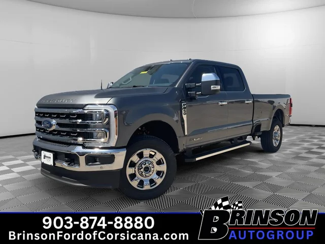 2026 Ford Super Duty F-350® Lariat®