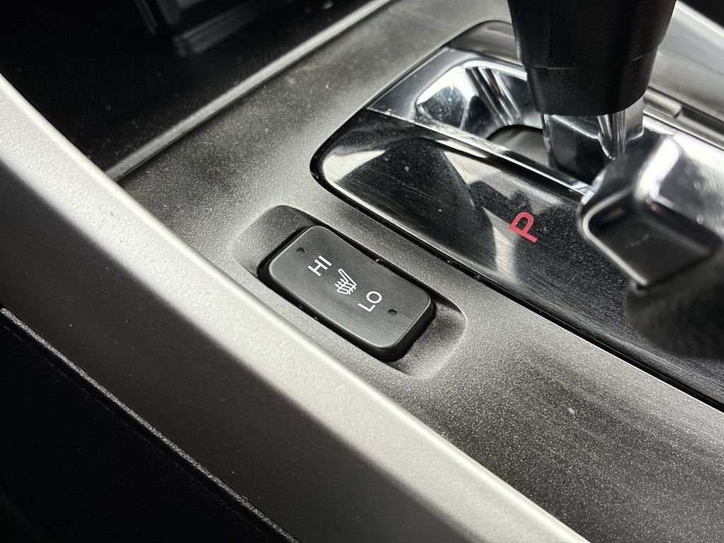 Used 2015  Honda EX-L image 31