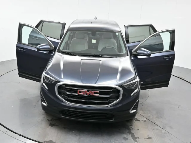 Used 2018 BLUE STEEL METALLIC GMC SLE image 42