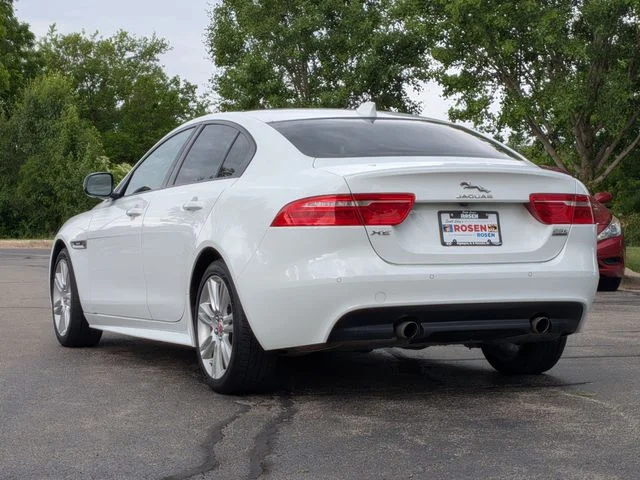 Used 2018 White Jaguar 25t R-Sport image 5