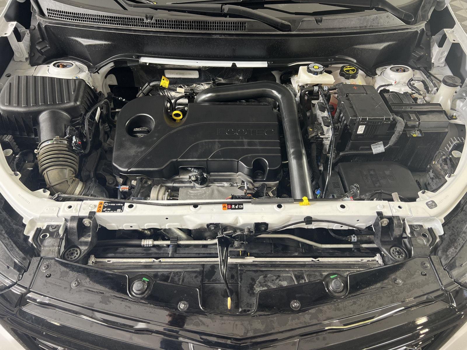 Used 2024 Summit White Chevrolet RS image 29