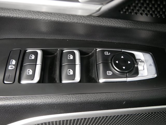 Used 2020 Everlasting Silver Kia LX image 26