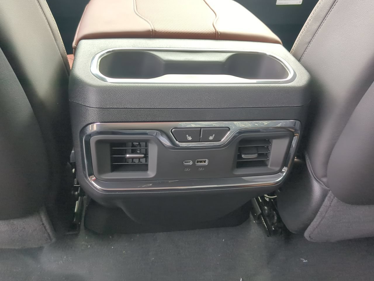 2026 GMC Sierra 2500HD Denali Ultimate - Photo 22