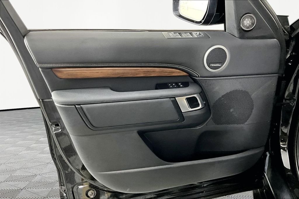 Used 2024 Black Land Rover Dynamic SE image 19