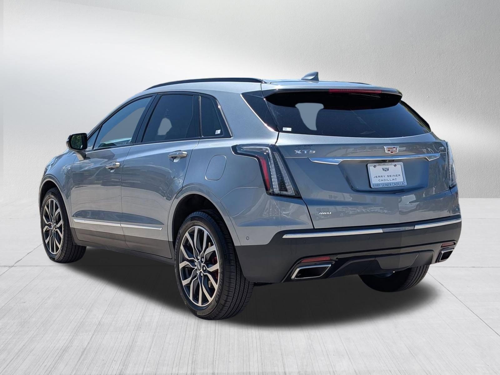 Used 2023 Argent Silver Metallic Cadillac Sport image 3