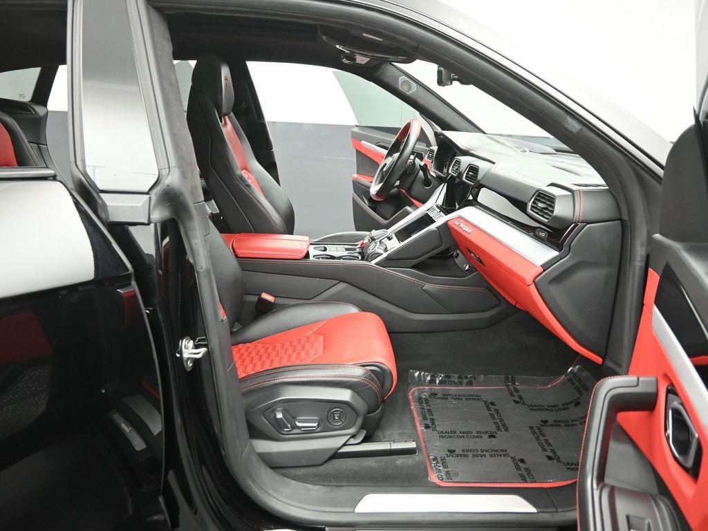 2021 LAMBORGHINI URUS - Image 30