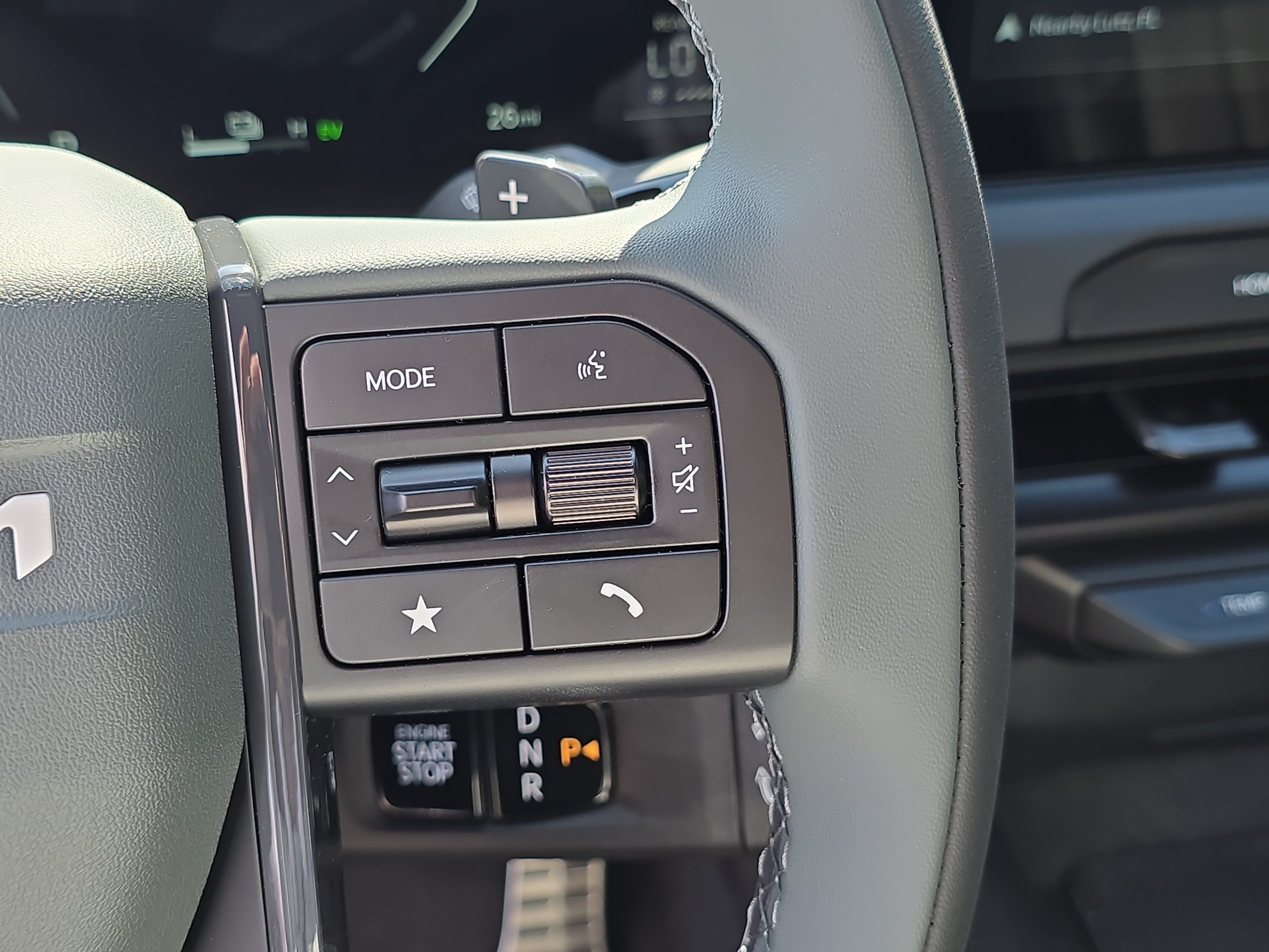 New 2027 Glacial White Pearl Kia X-LINE SX image 33