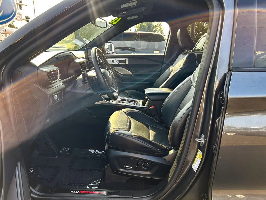 Used 2020 Magnetic Metallic Ford ST image 12