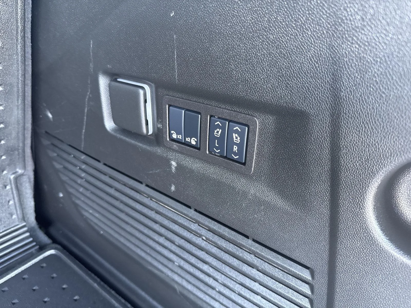 Used 2025 Black Chevrolet RST image 14
