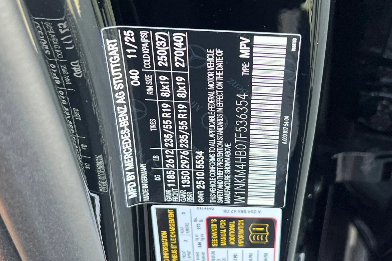 New 2026 Black Mercedes-Benz GLC 300 image 27