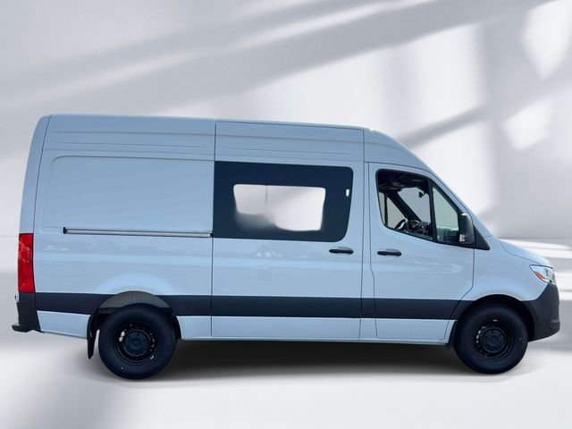 New 2026 Arctic White Mercedes-Benz Crew 144 WB image 4