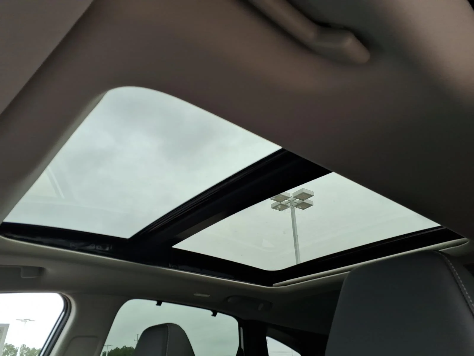 2026 Nissan Murano Platinum White at Robbins Nissan
