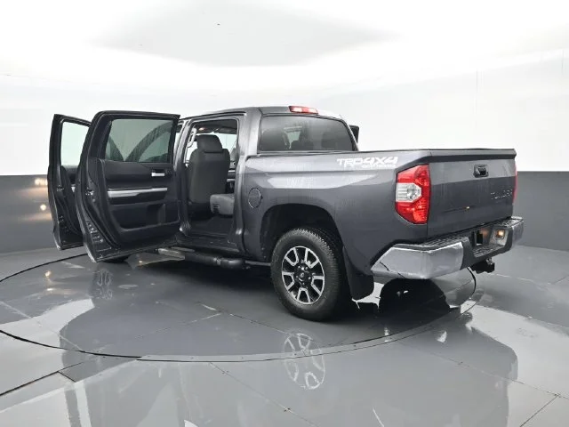 Used 2017 Magnetic Gray Metallic Toyota SR5 image 30