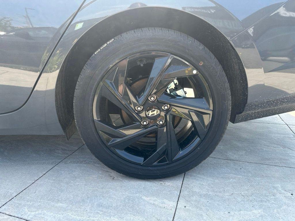 New 2026 Gray Hyundai SEL Sport Premium image 9