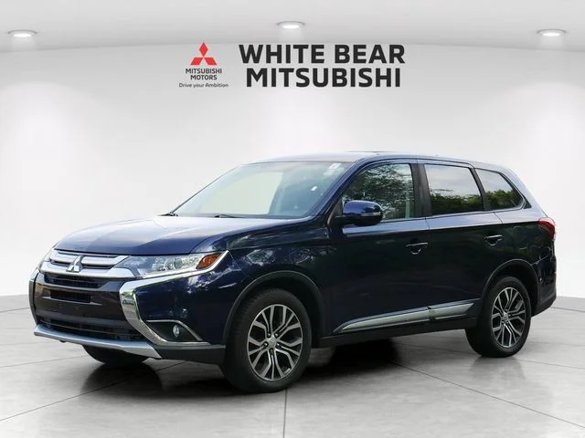 Used 2018 Mitsubishi Outlander SE with VIN JA4AZ3A31JZ054032 for sale in White Bear Lake, Minnesota