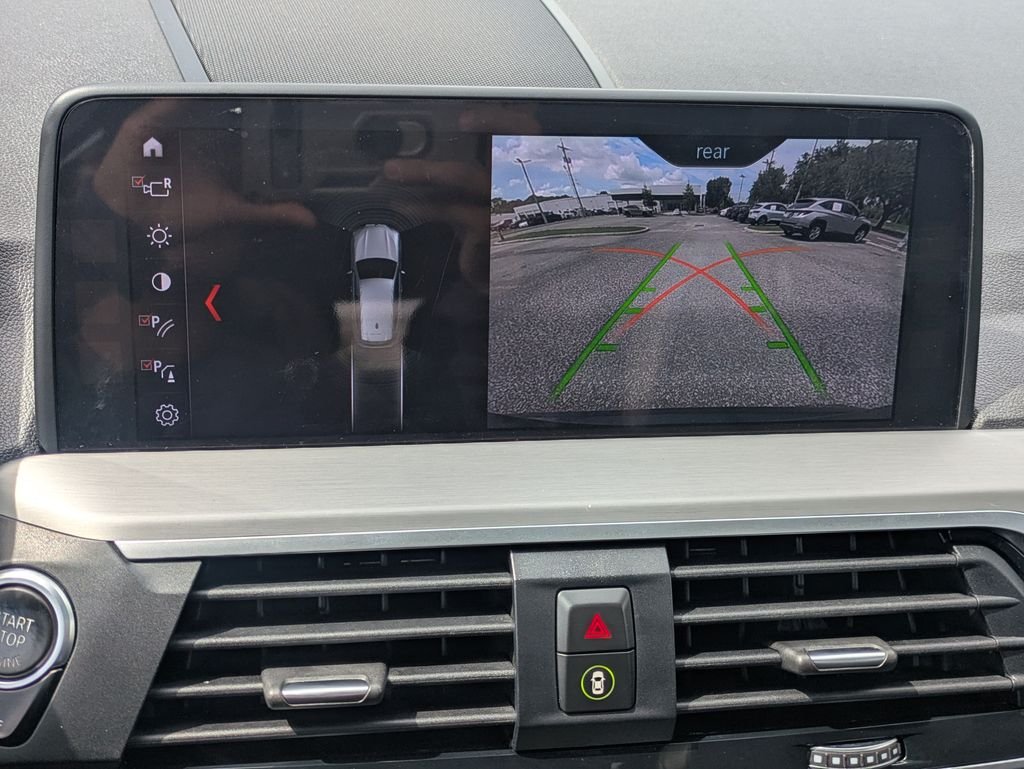 Used 2018 Black BMW xDrive30i image 19