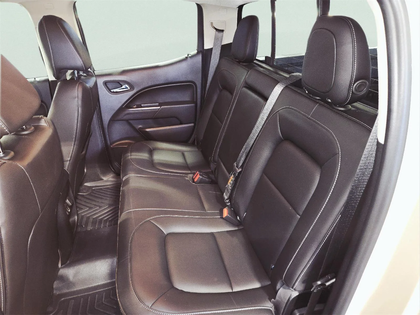 Used 2022 Sand Dune Metallic Chevrolet 4WD ZR2 image 32