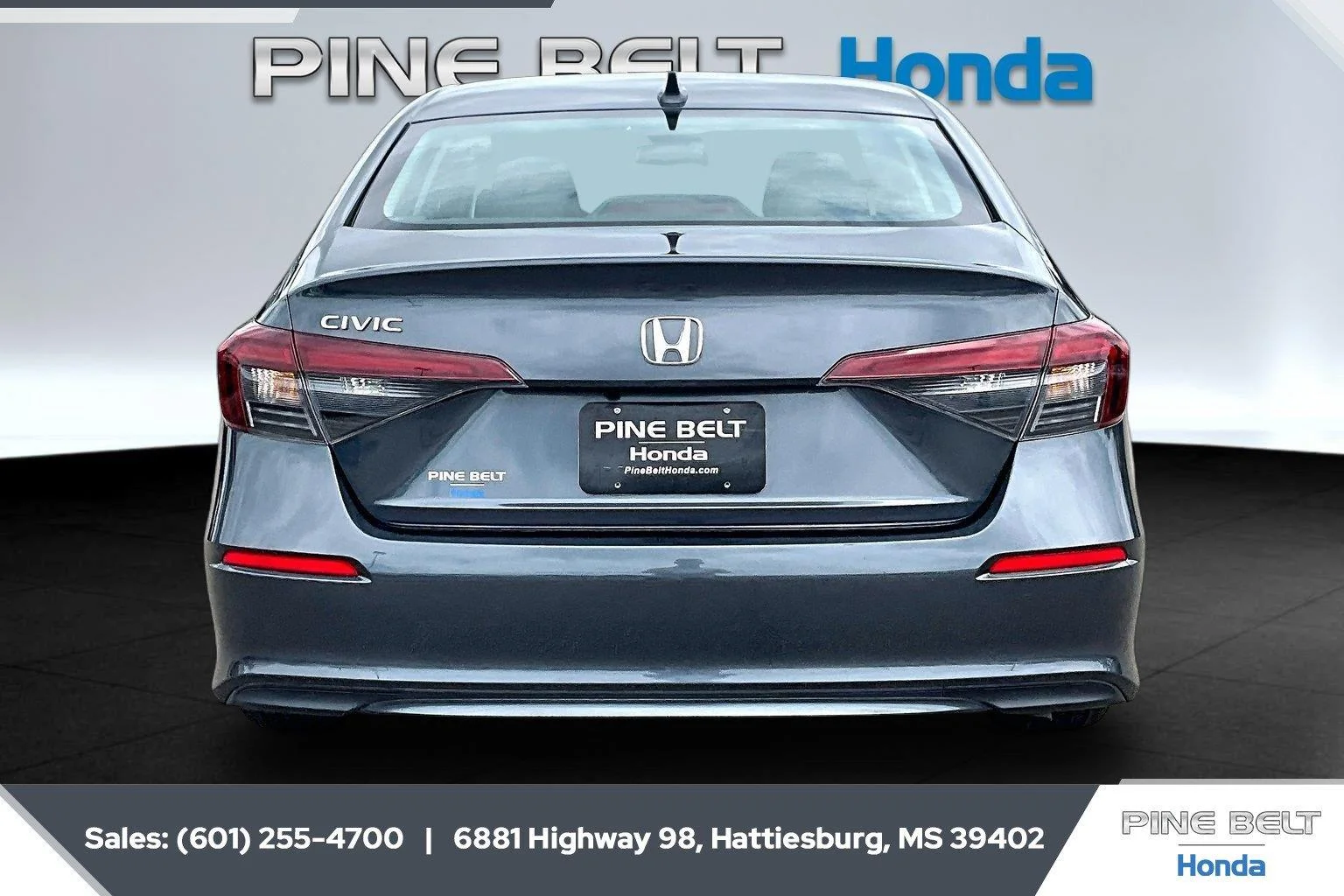 Used 2025 Meteorite Gray Metallic Honda LX image 4