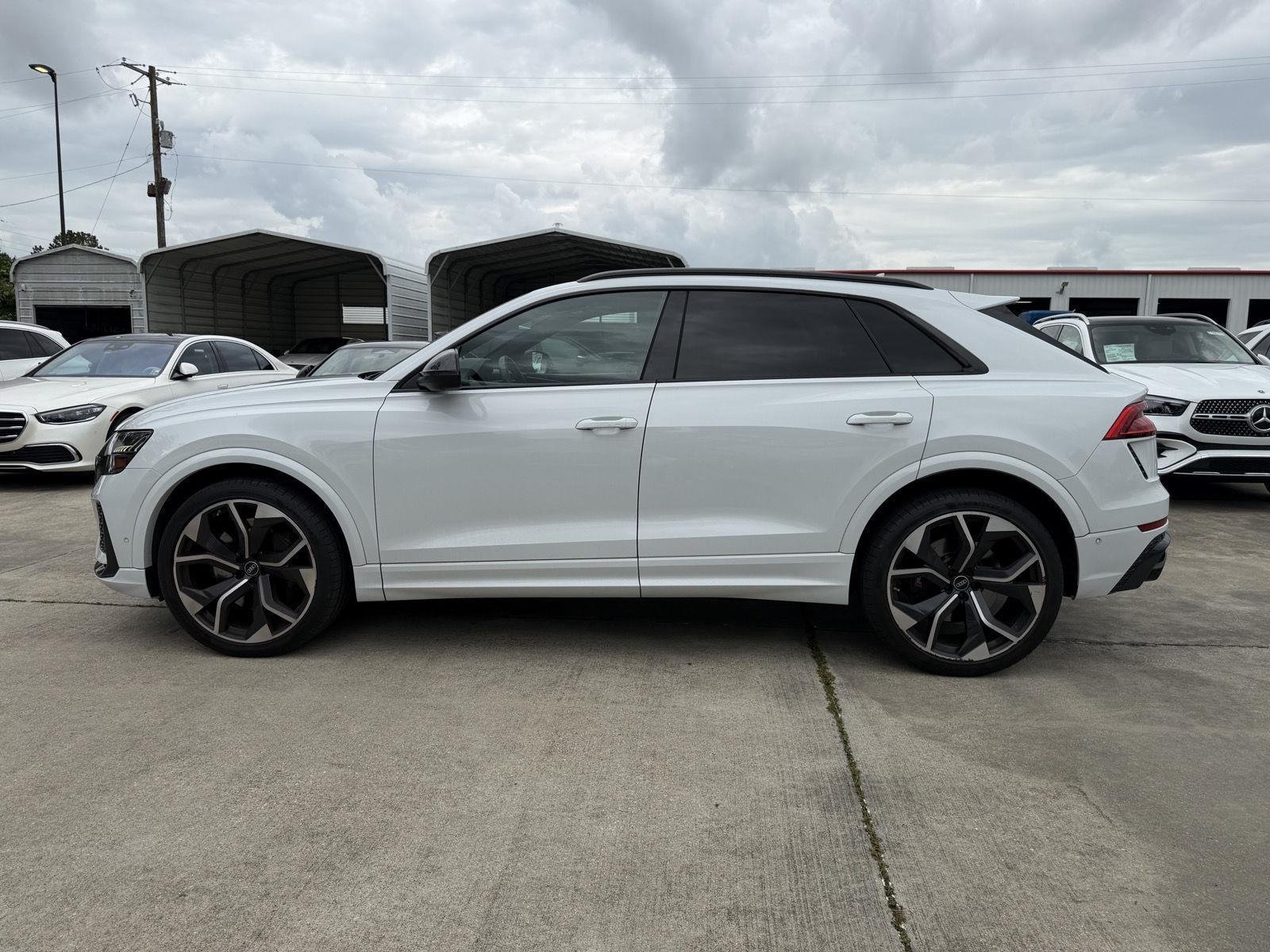 Used 2023 Glacier White Metallic Audi 4.0 quattro image 15