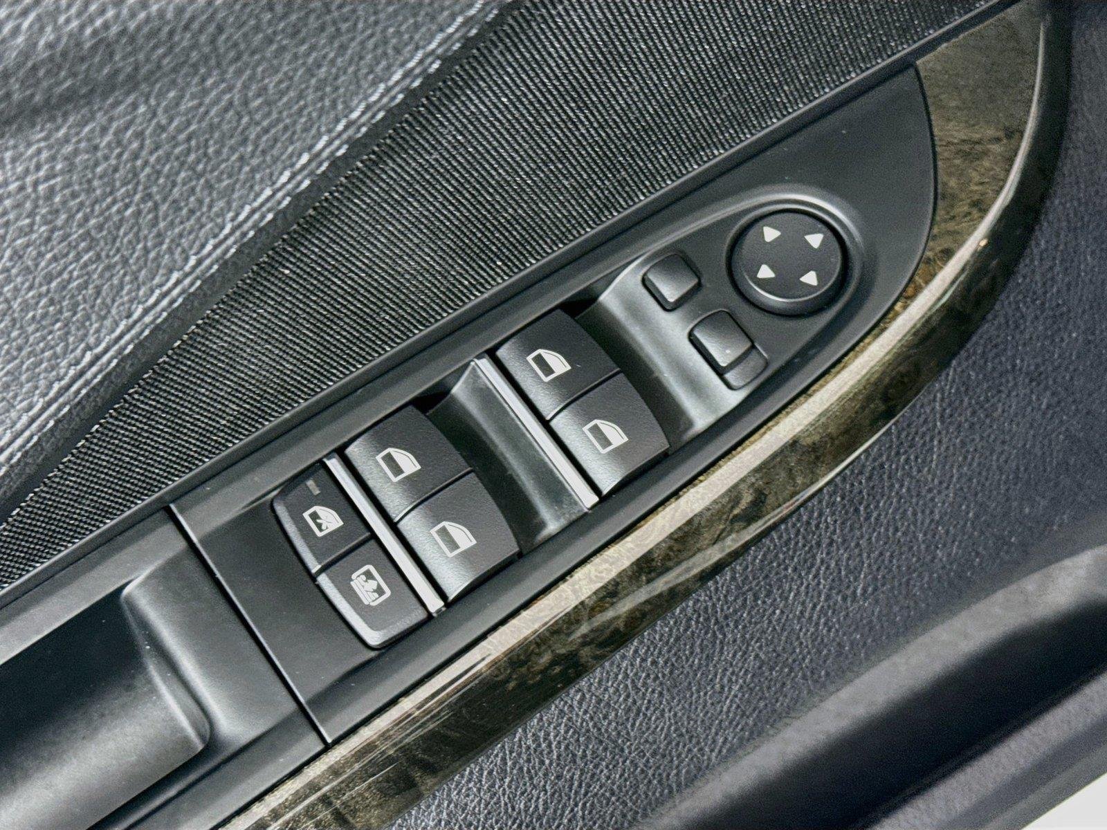 Used 2015 Black Sapphire Metallic BMW 640i image 31