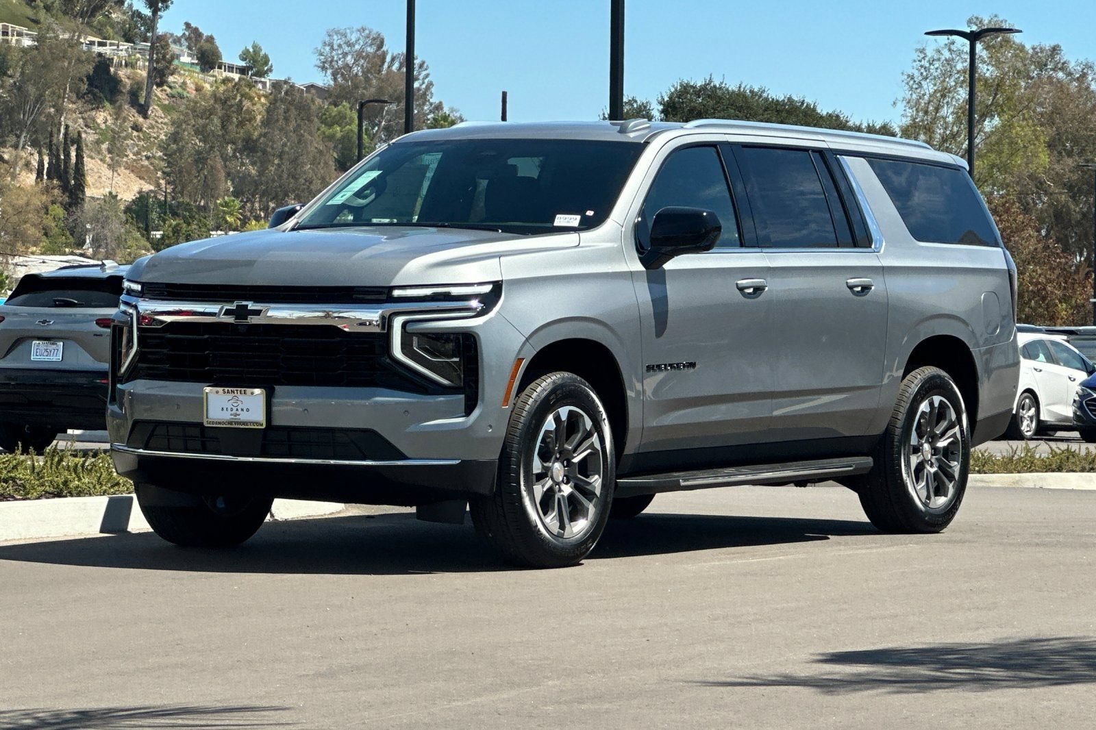 2026 Chevrolet Suburban LS - Photo 8