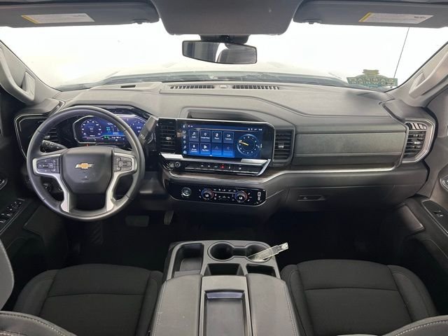 Used 2024 White Chevrolet LT image 31