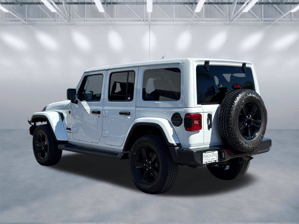 Used 2022 White Jeep Unlimited Sahara Altitude image 4