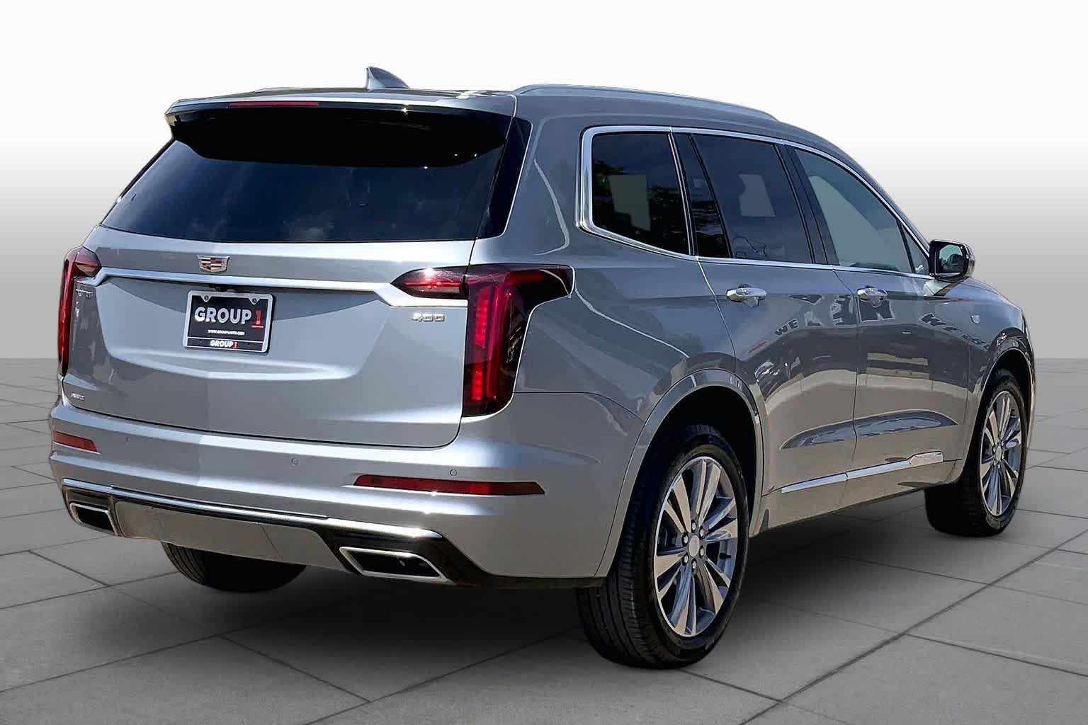 Used 2025 Argent Silver Metallic Cadillac AWD Premium Luxury image 13