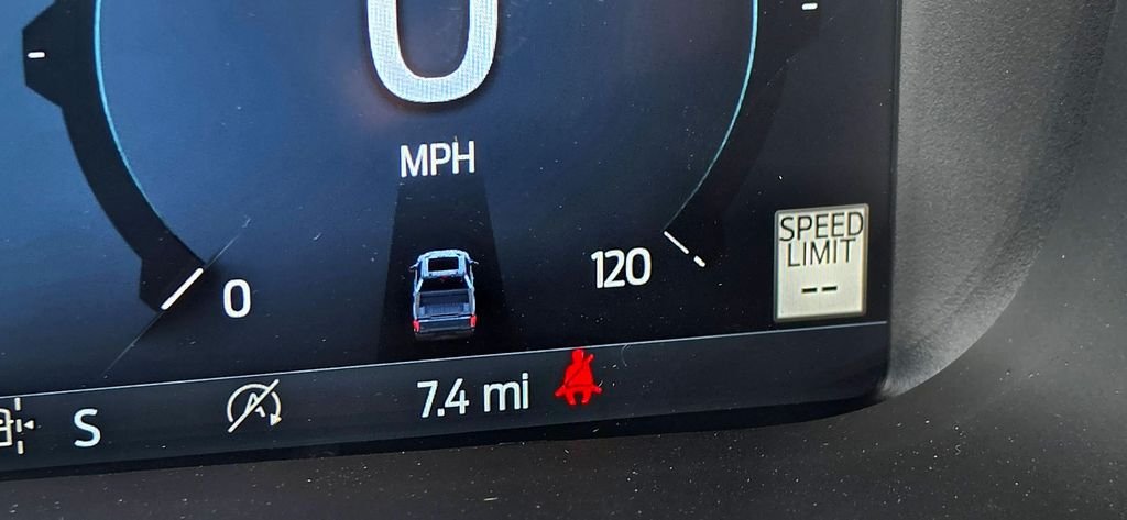 New 2026 Carbonized Gray Metallic Ford Tremor® image 22