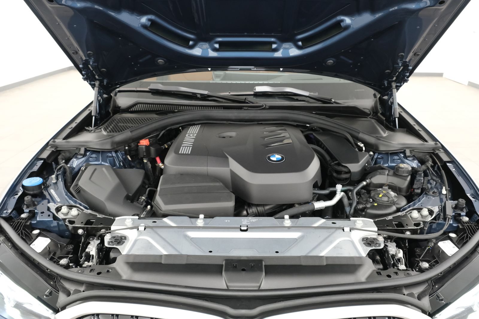 New 2026 Arctic Race Blue Metallic BMW 330i xDrive image 39