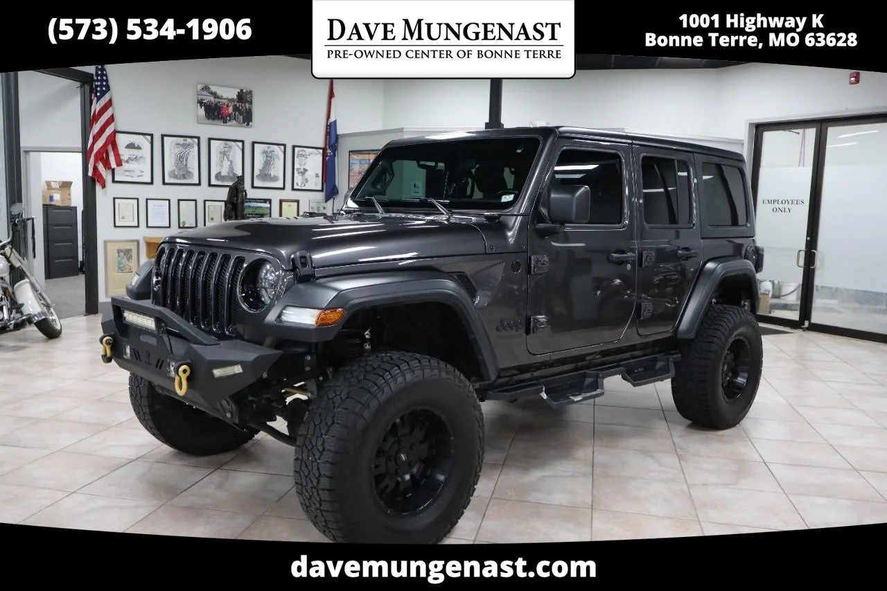Used 2021 Granite Crystal Metallic Clear Coat Jeep Sport Altitude image 1