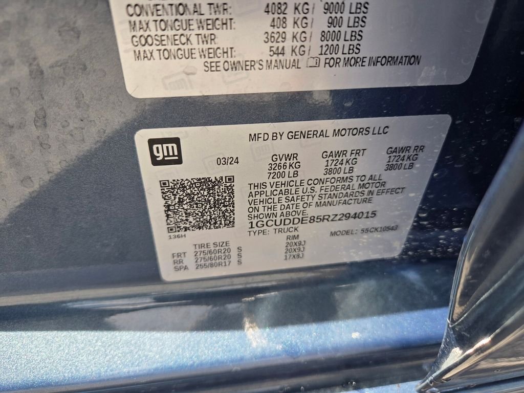 Used 2024 Blue Chevrolet LT image 21
