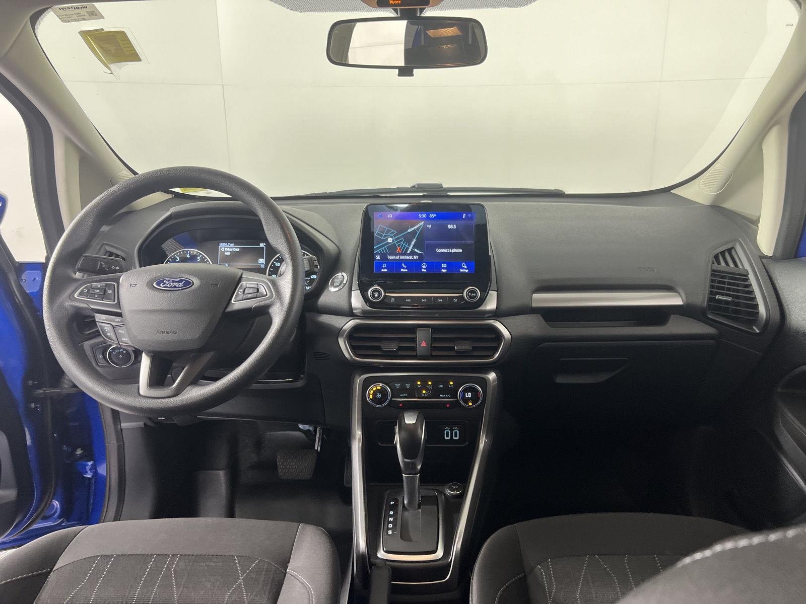 Used 2022 Lightning Blue Ford SE image 3