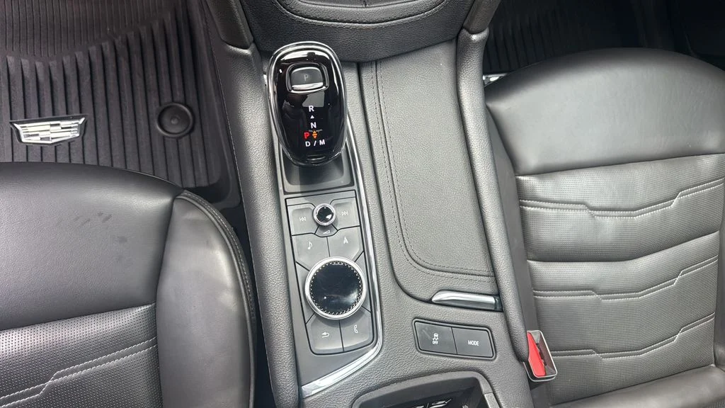 Used 2023 White Cadillac Sport image 25
