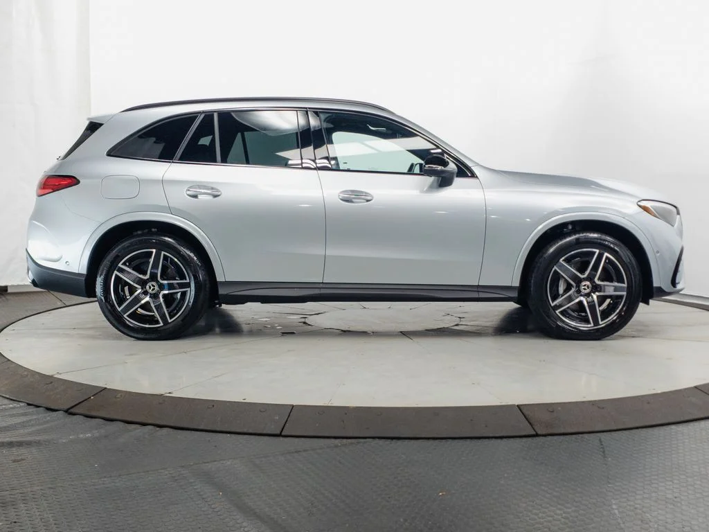 Used 2025 Cirrus Silver Metallic Mercedes-Benz GLC 350e image 29