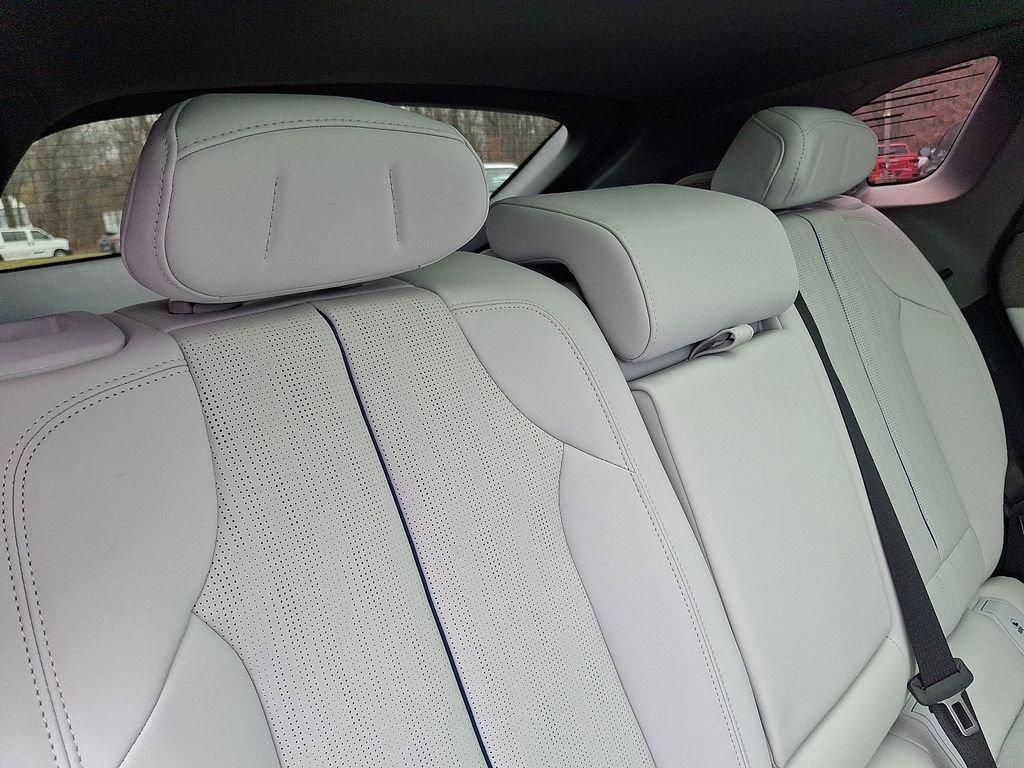 2026 Cadillac OPTIQ Premium Luxury - Photo 20