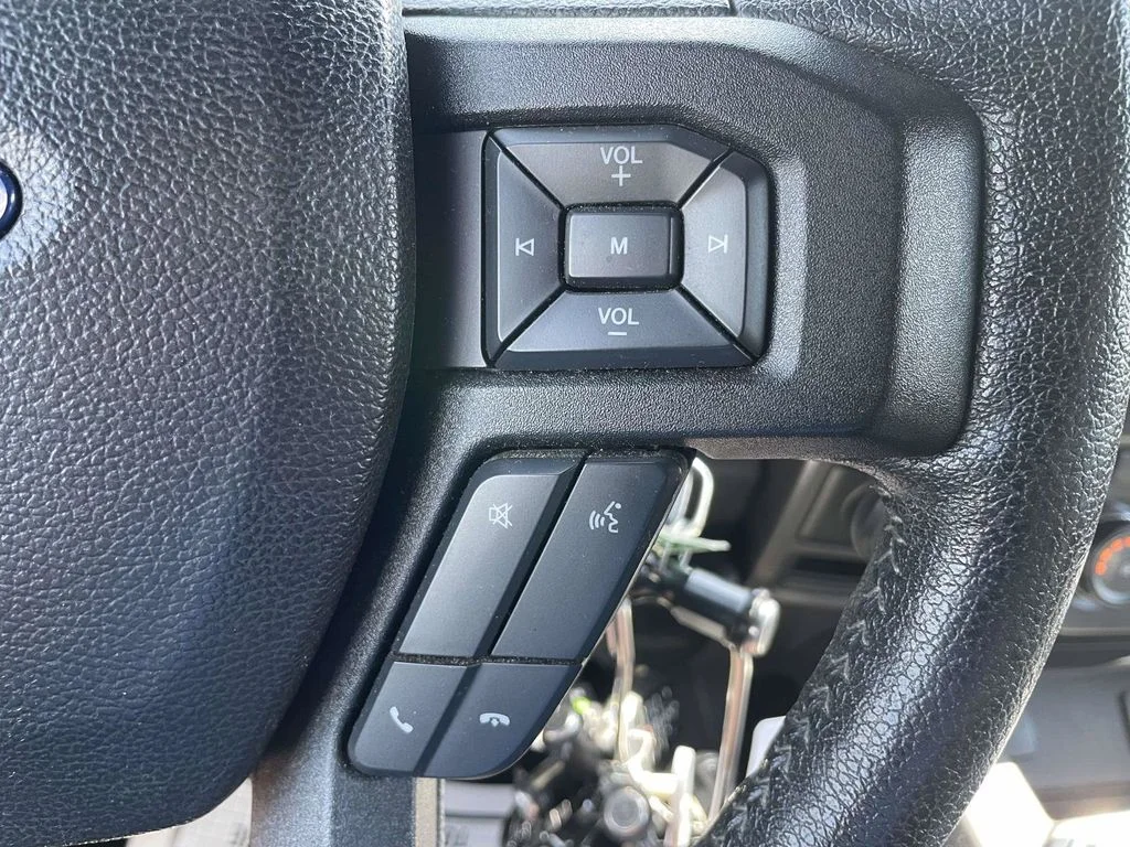 Used 2016 Black Ford XLT image 25