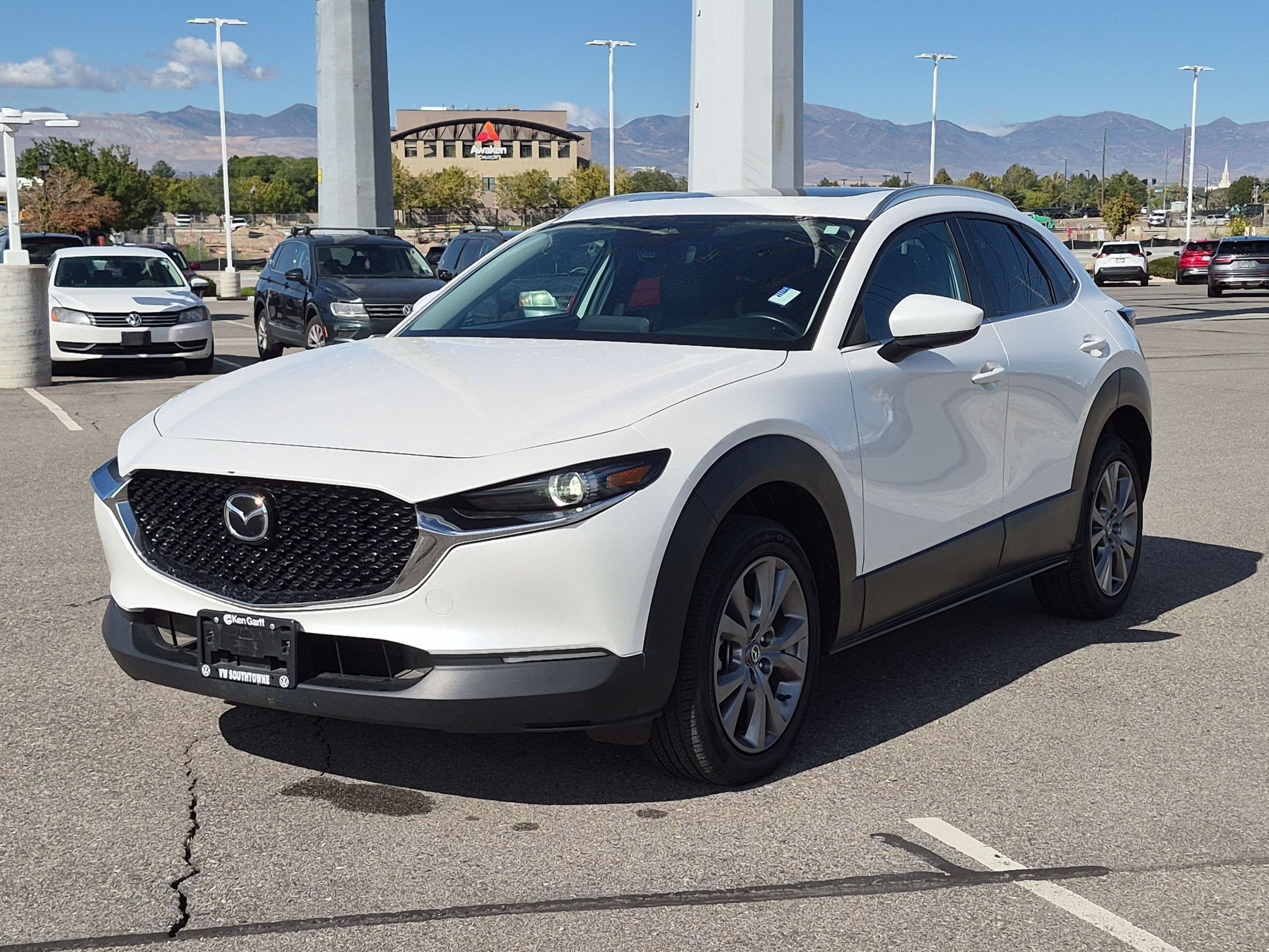 Used 2025 Snowflake White Pearl Mica Mazda 2.5 S Preferred Package image 8