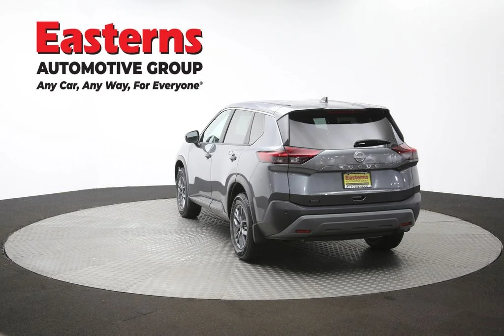 Used 2023 Gray Nissan S image 65