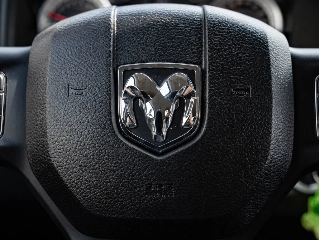 Used 2023 Diamond Black Crystal Pearlcoat Ram Tradesman image 28