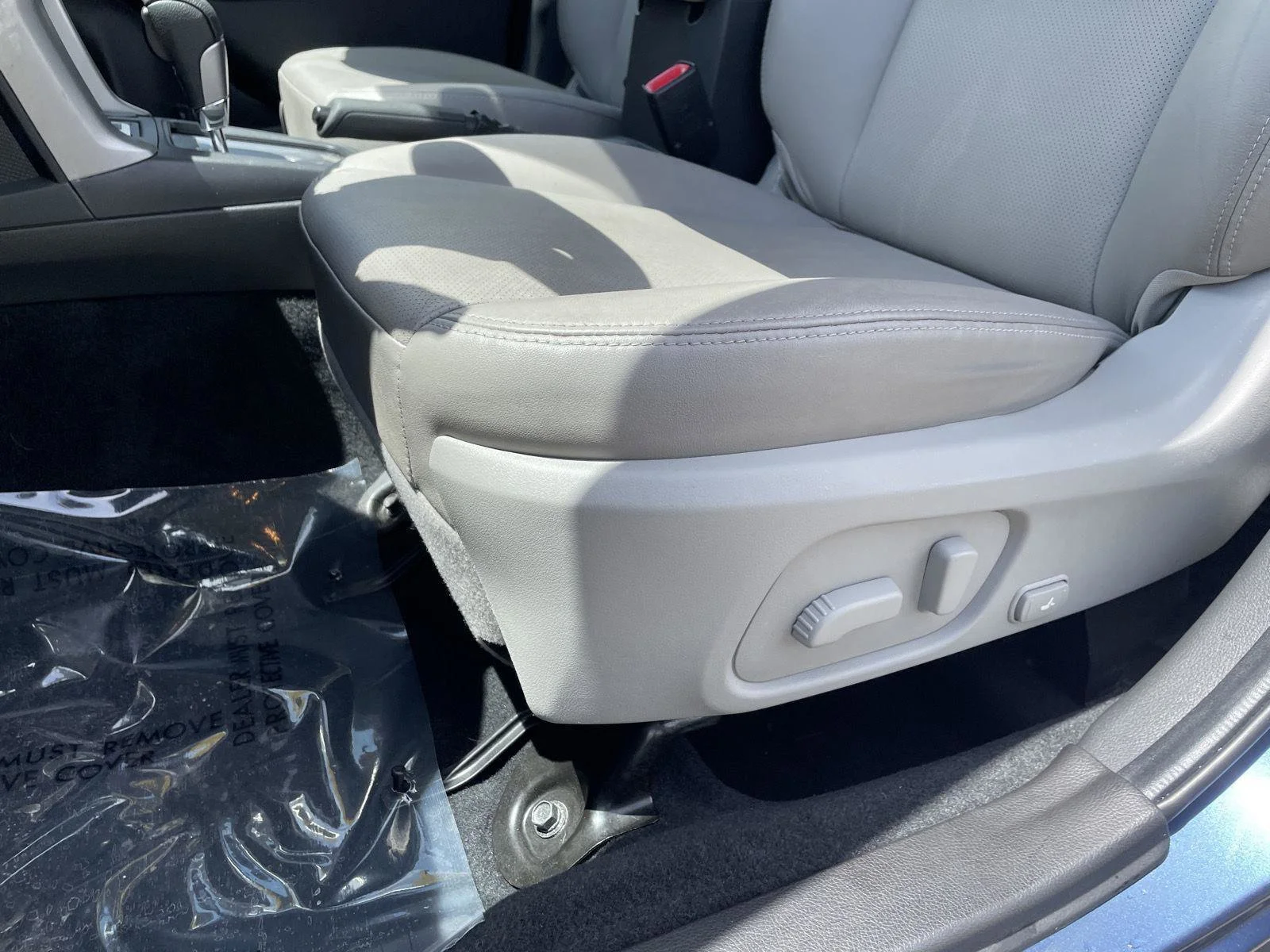 Used 2014 Marine Blue Pearl Subaru 2.5i Limited image 4