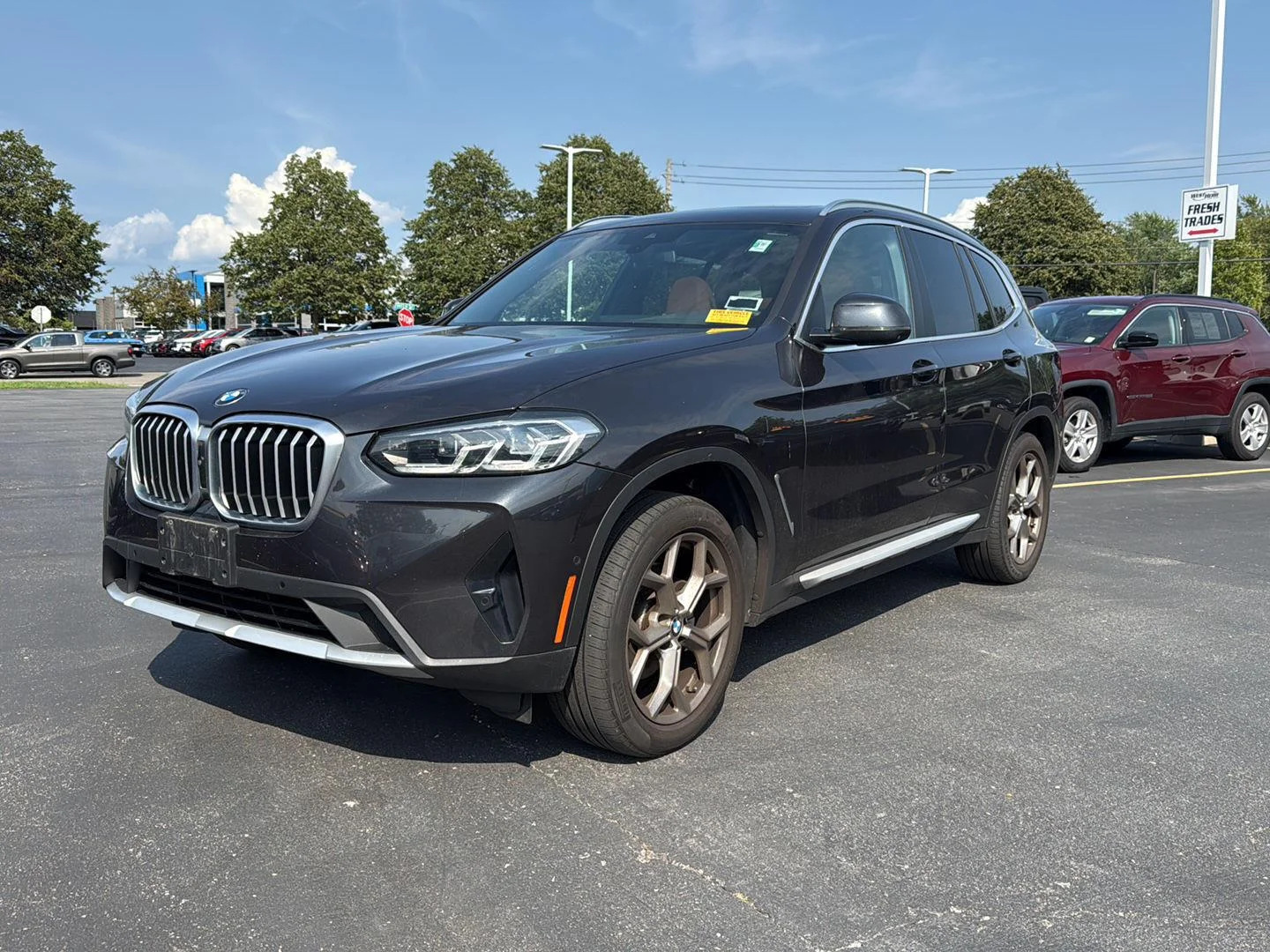 Used 2023 Dark Graphite Metallic BMW xDrive30i image 3