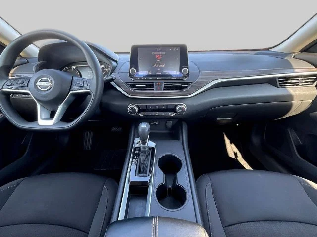 Used 2025 Gray Nissan 2.5 SV image 9