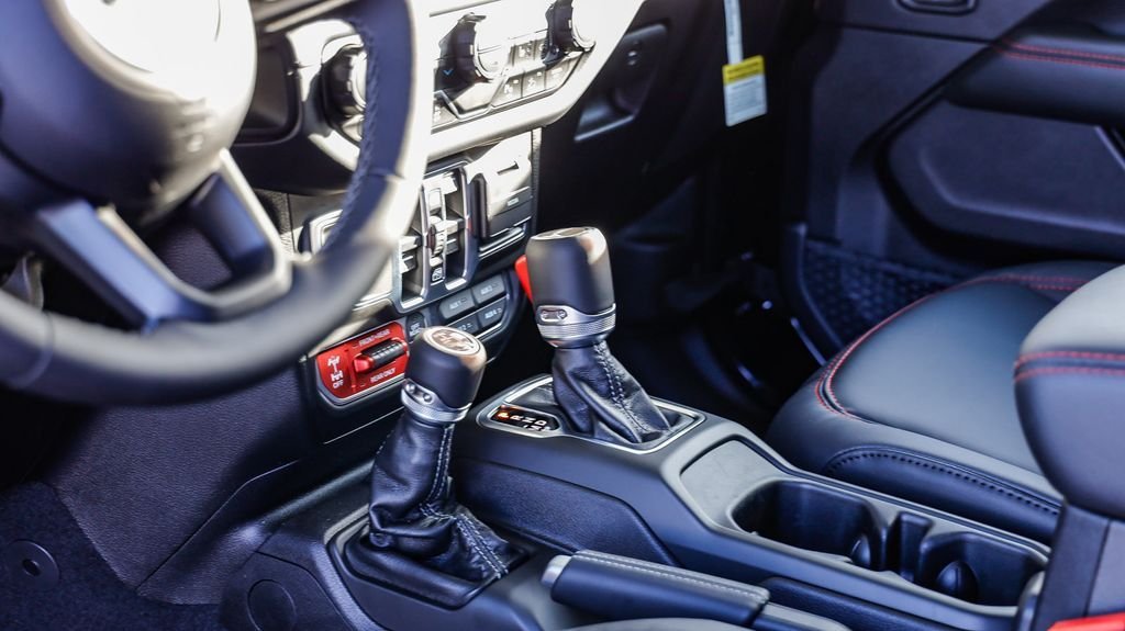 New 2026 Black Clearcoat Jeep Rubicon X image 24