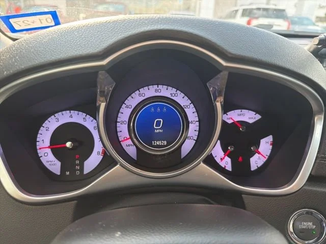 Used 2012 RADIANT SILVER METALLIC Cadillac Base image 8
