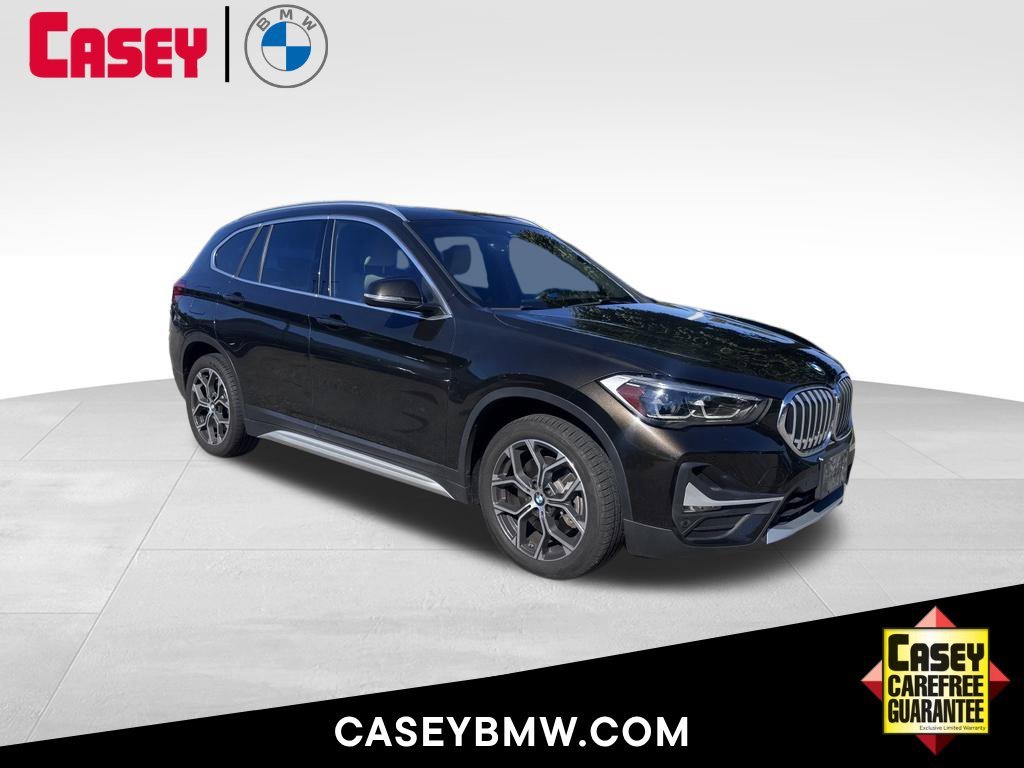 Used 2020 Dark Olive Metallic BMW xDrive28i image 1