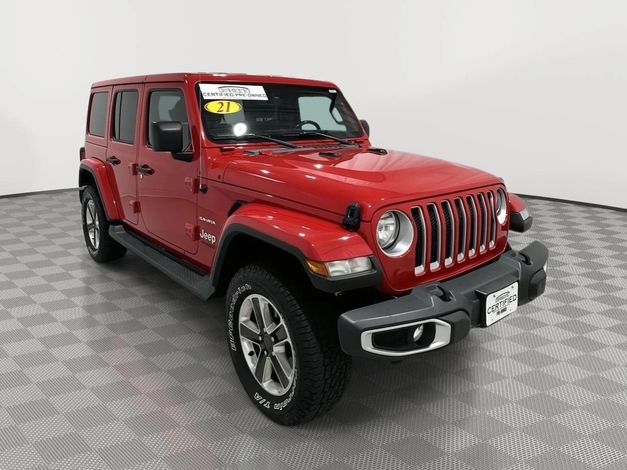 Used 2021 Firecracker Red Jeep Unlimited Sahara image 7