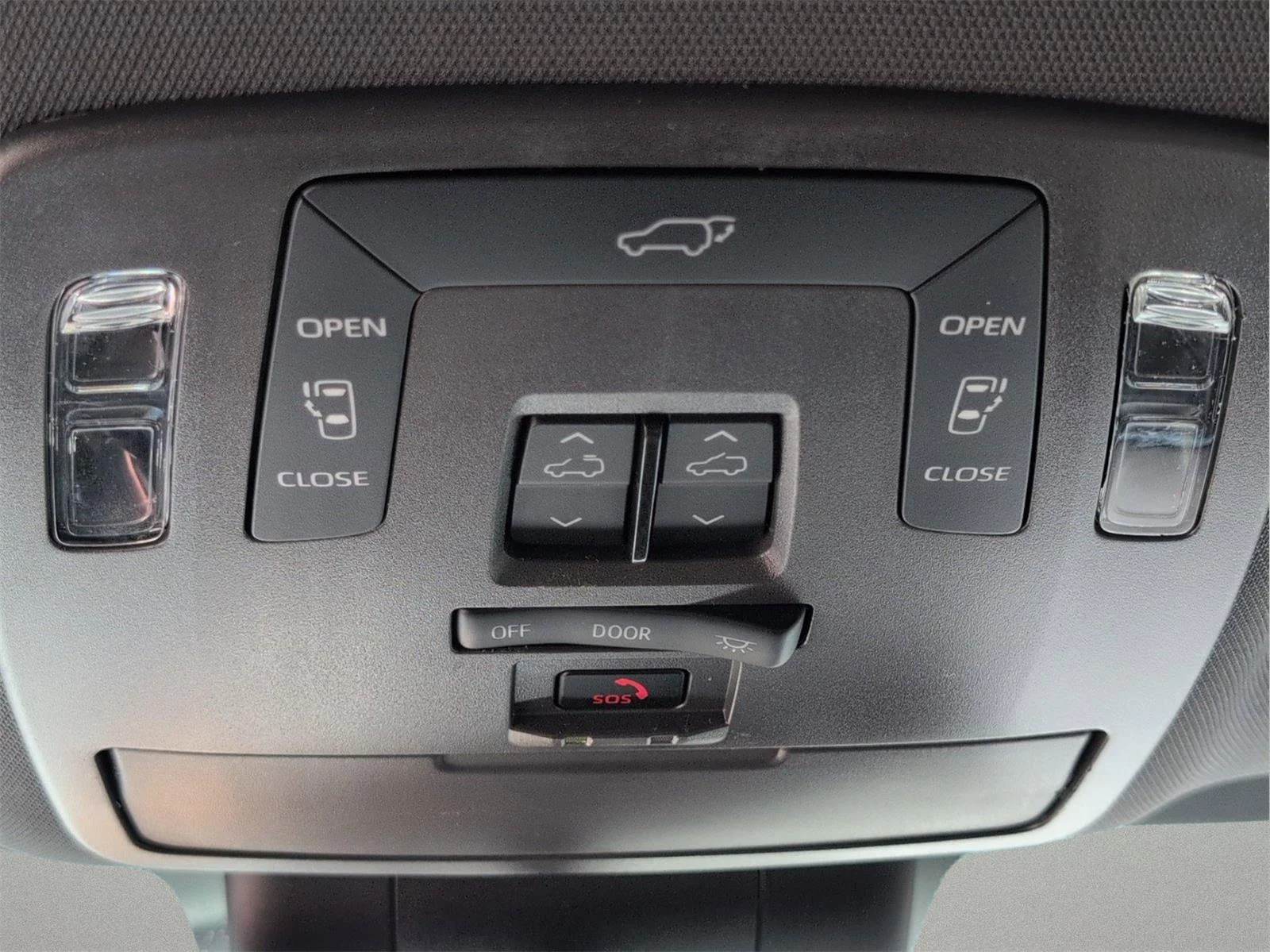 Used 2024 Windchill Pearl Toyota XLE image 18